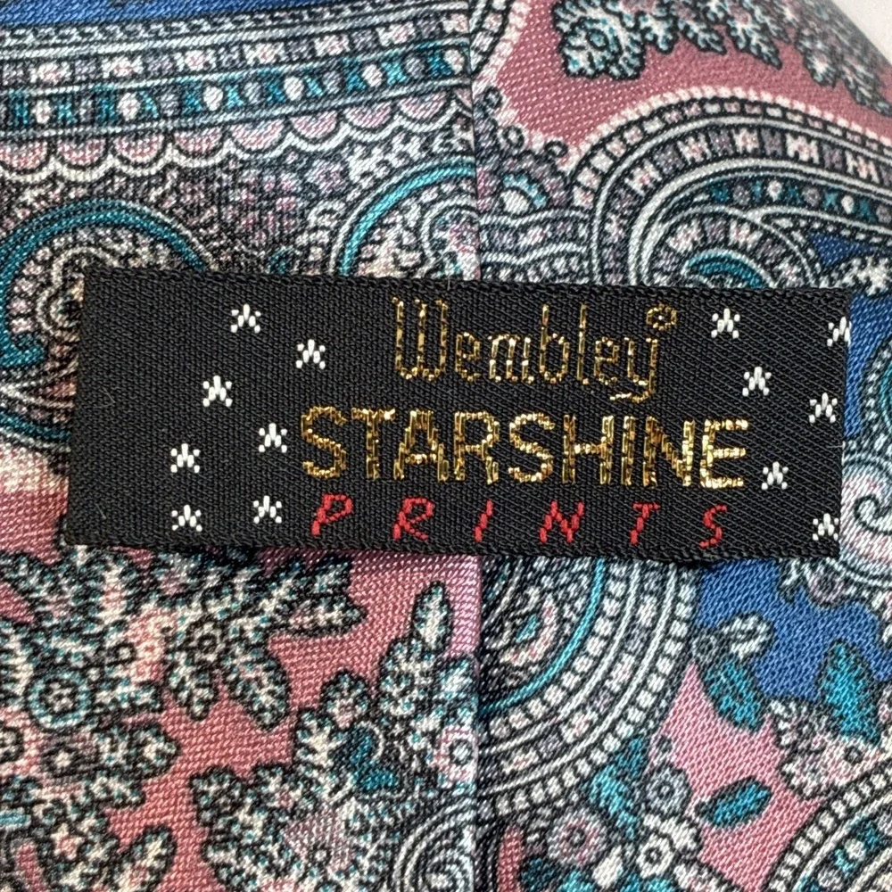 Preppy Business VTG Wembley Starshine Prints Tie Pink Blue Paisley 3.5x56 Inches